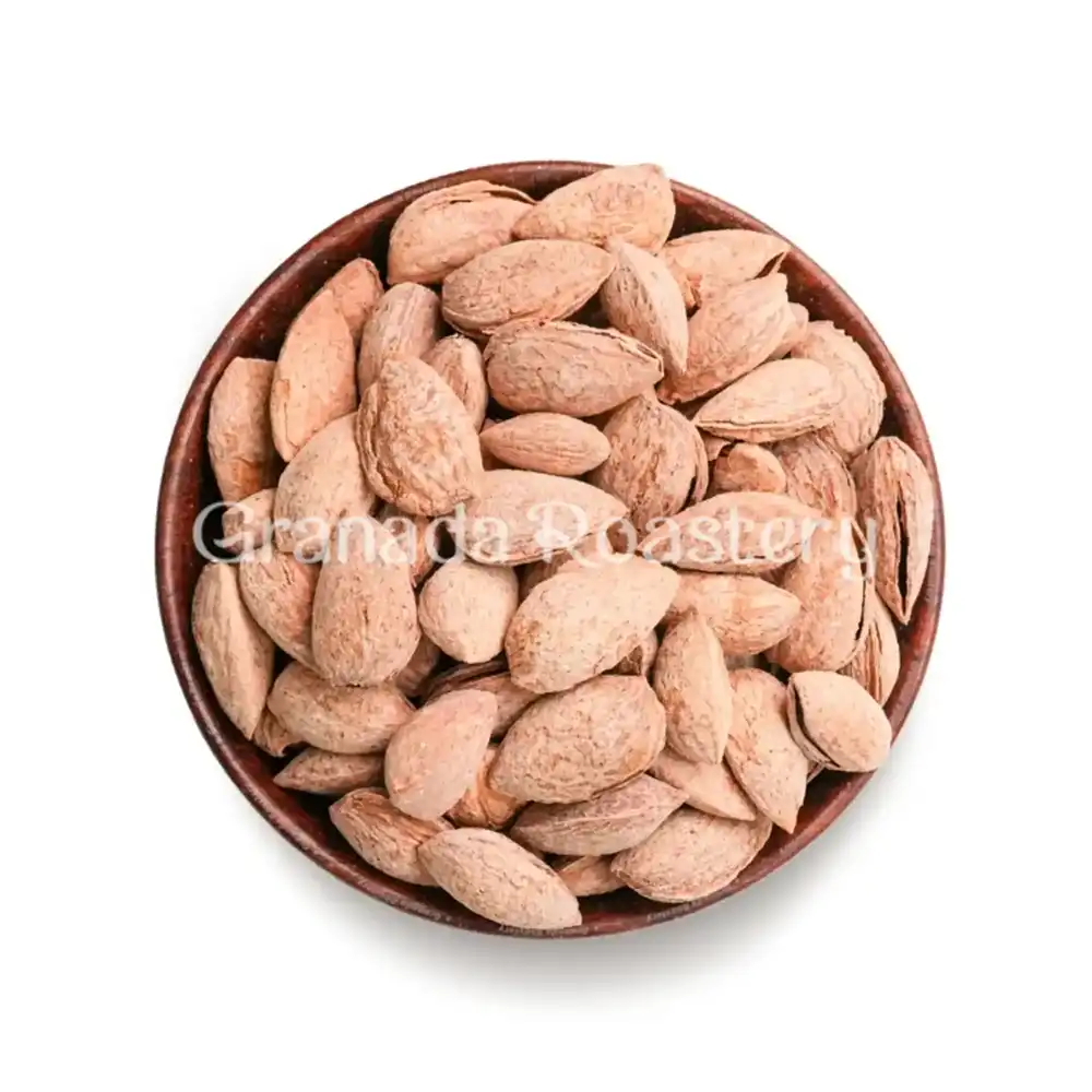 Roasted peeled almonds