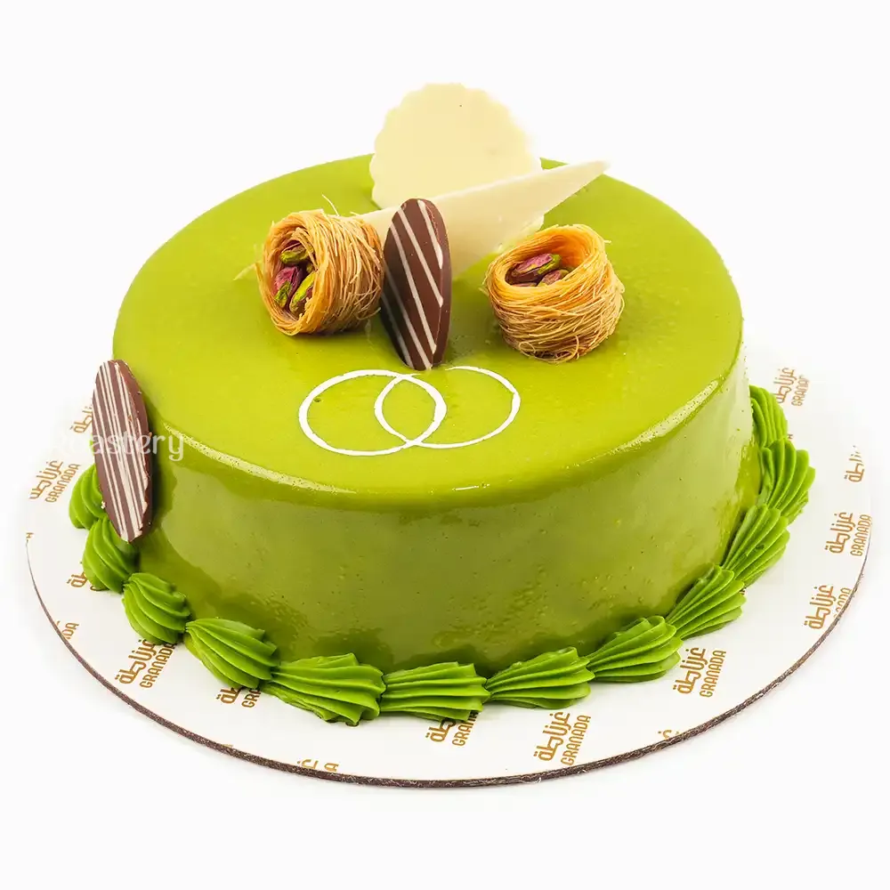 Medium pistachio cake with kunafa