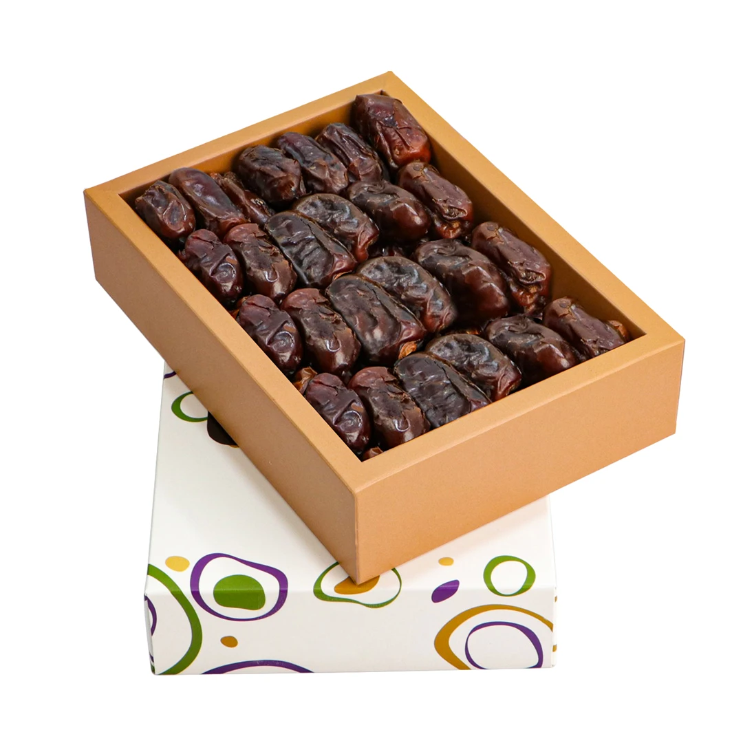 Khudari dates, a large box