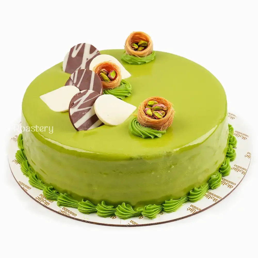 Large pistachio cake with kunafa
