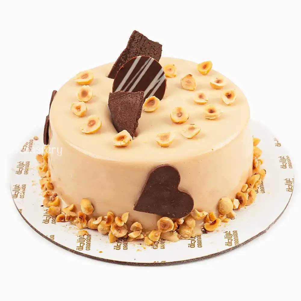 Medium hazelnut cream cake